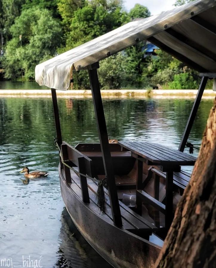 Kartal Centar Apartment Bihać Esterno foto