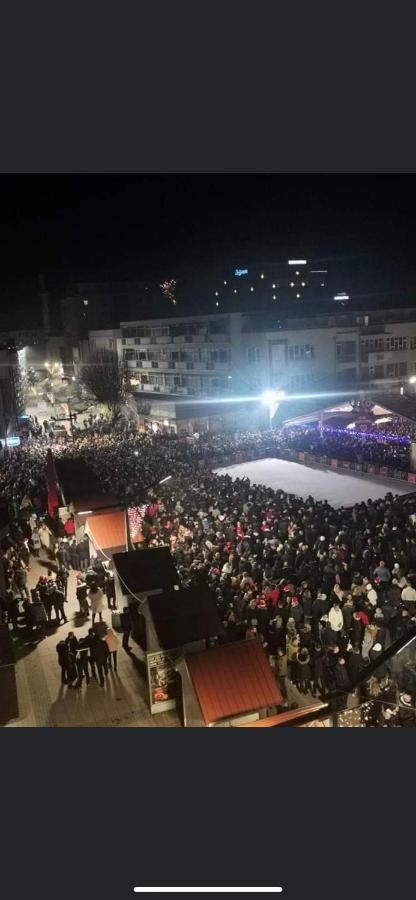 Kartal Centar Apartment Bihać Esterno foto