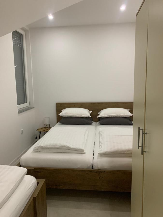 Kartal Centar Apartment Bihać Esterno foto
